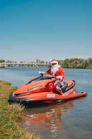 Compass_The_Entrance_Santa (143)